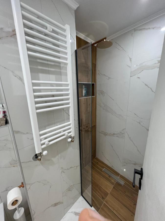 Modern 1-Bedroom Apartment In The City Center Thessaloníki Eksteriør bilde